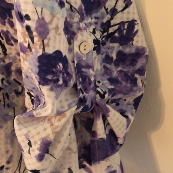 Women’s dainty Coral Bay violet lilac fall cuff sleeve floral blouse - Picture 6 of 12